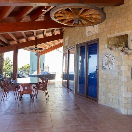 Fuer 10 Personen In Cefalu, Sizilien Nordkueste Von Sizilien * Cefalù