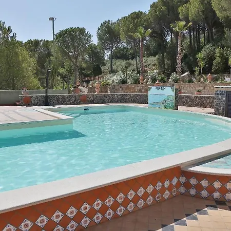 بيت للعطل Fuer 10 Personen In Cefalu, Sizilien Nordkueste Von Sizilien *